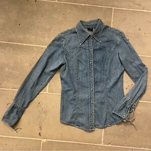 Vintage 90s Western GAP denim button-up blouse with lace-up cuffs Size S